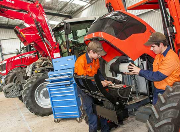 Donalda Motors - Maffra, VIC