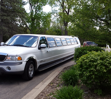 Crosstown Limos - plymouth, MI