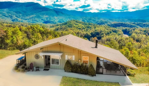 Bear Camp Cabin Rentals - Pigeon Forge, TN