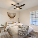 Rise Oak Creek - Apartments