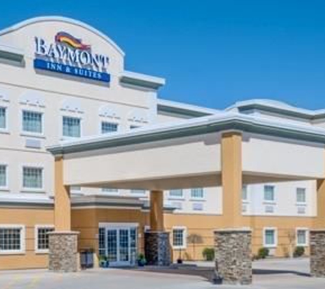 Baymont Inn & Suites - Minot, ND