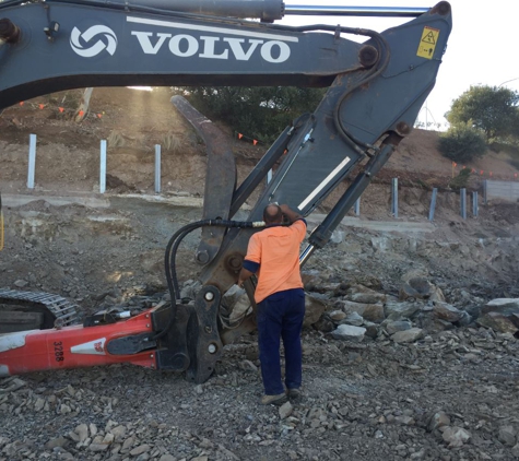 Davison Earthmovers. 1