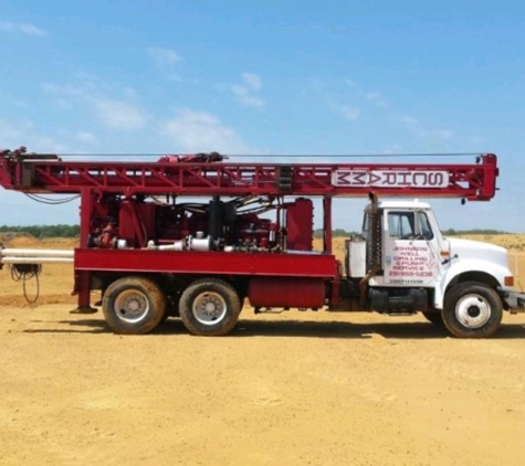 Johnson Water Well Drilling - Foley, AL. schramm rig