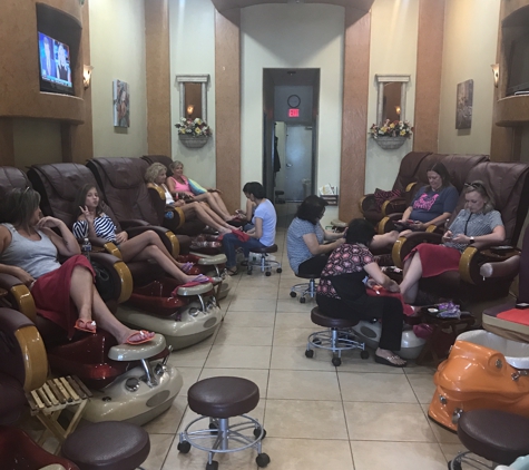 High Class Nails & Spa - Arlington, TX