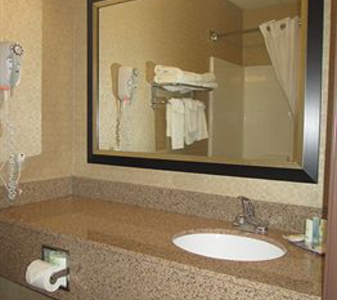 Comfort Inn - Millersburg, OH