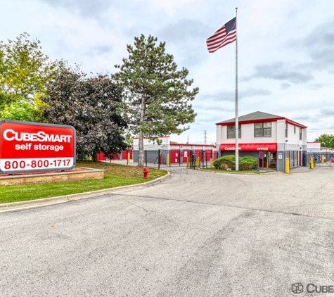 CubeSmart Self Storage - Mundelein, IL