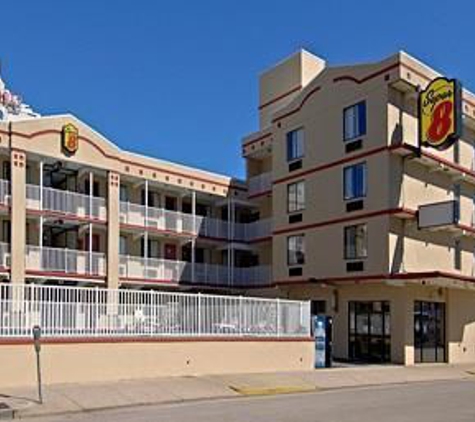 Super 8 by Wyndham Atlantic City - Atlantic City, NJ