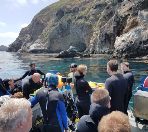 Scdiving Inc - Camarillo, CA. Dive briefing by Capt Nathan