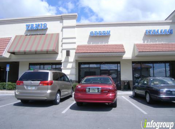 Takis Greek Italian Restaurant - Lady Lake, FL