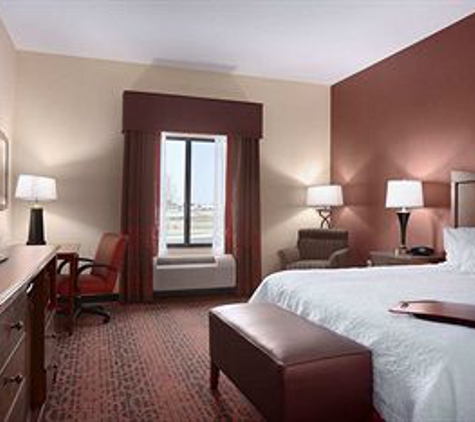 Hampton Inn & Suites Williston - Williston, ND