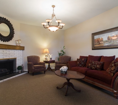 Weeks' Enumclaw Funeral Home - Enumclaw, WA