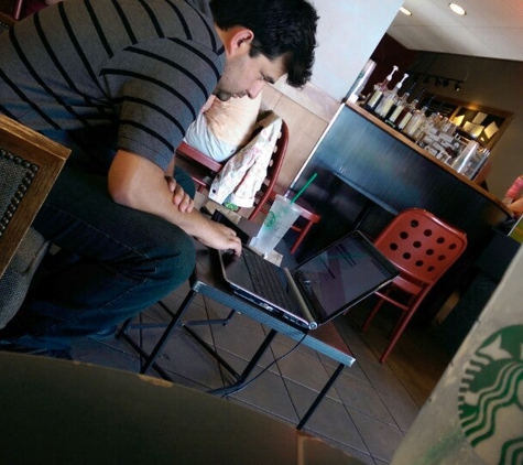 Starbucks Coffee - Fort Myers, FL