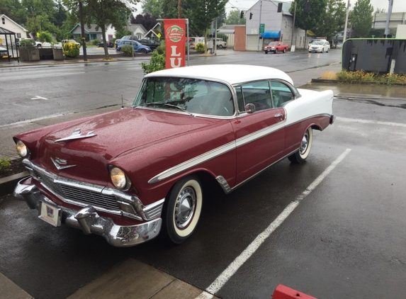 American Classics & Hot Rods - Newberg, OR