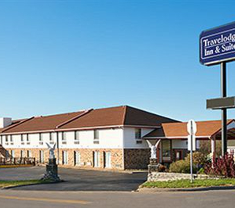 Travelodge - Muscatine, IA