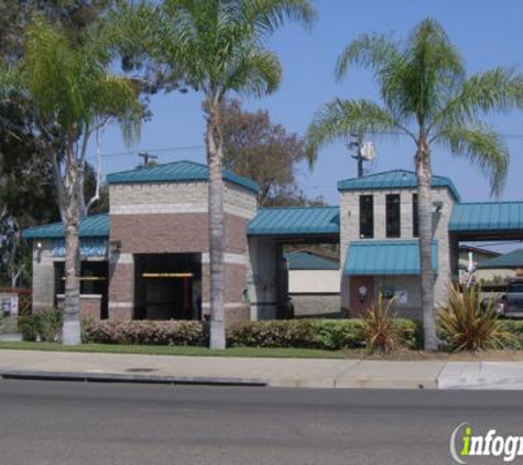 The Green Roof Car Wash - Escondido, CA