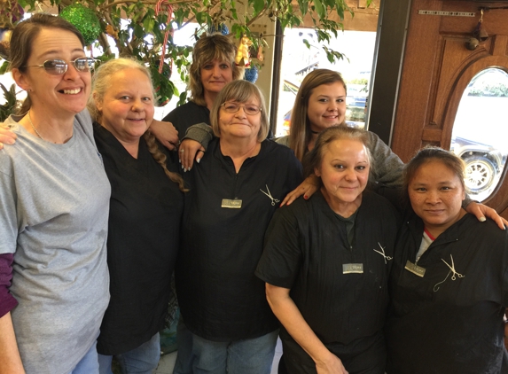 Lucky Dog Grooming - Snellville, GA. All the women at Lucky Dog!