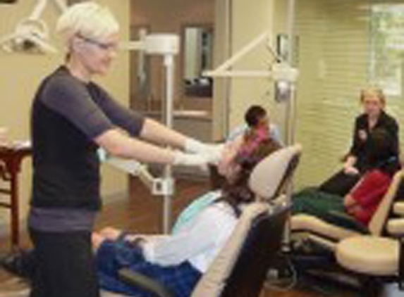 Melbourne Orthodontic Group - Keilor, VIC