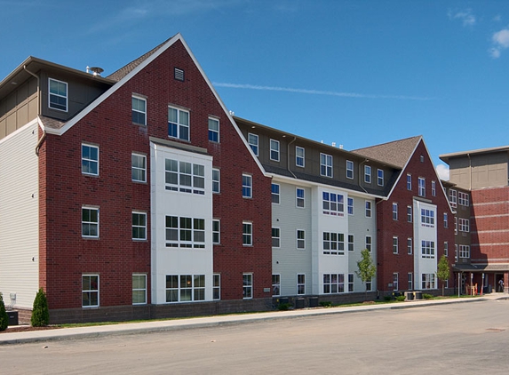 College Suites at Cortland - Cortland, NY