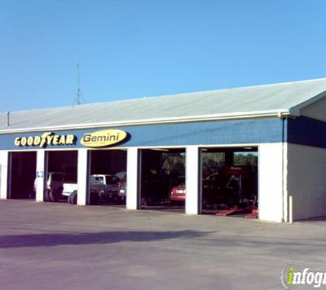 Lamb'S Tire & Automotive - Cedar Park - Cedar Park, TX