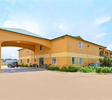 Americas Best Value Inn - Smithville, TX