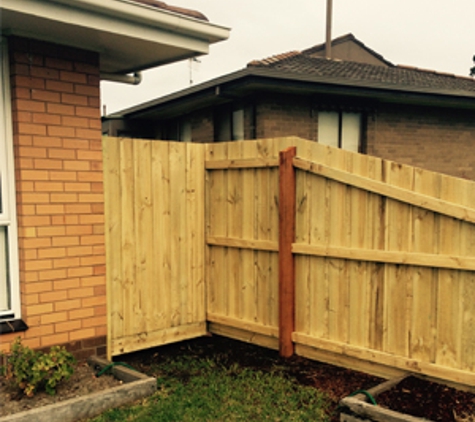 Matthew Wright Fencing - Allansford, VIC