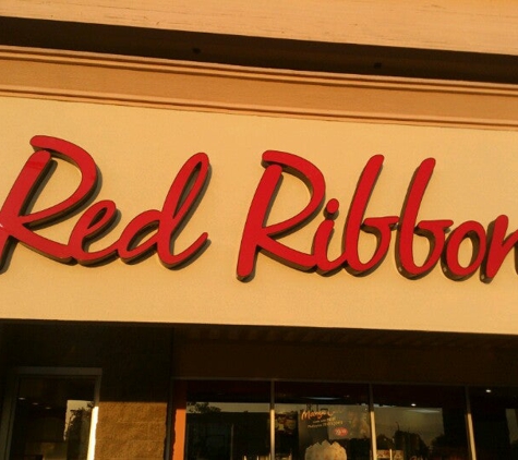 Red Ribbon Bakeshop - Carson, CA