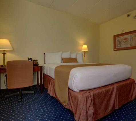 SureStay Plus by Best Western Chicago Lombard - Lombard, IL