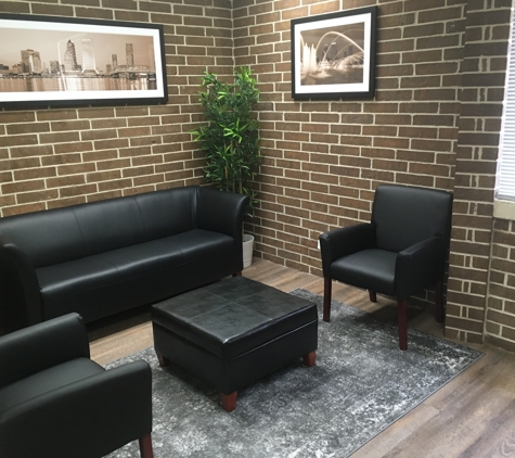 Chris's 24/7 Bail Bonds, Inc. - Jacksonville, FL. Chris's 24/7 Bail Bonds office lobby