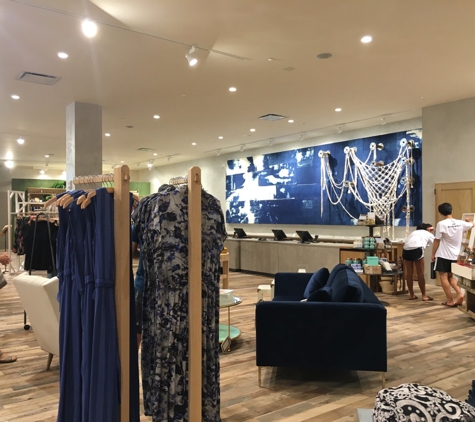 Anthropologie - Honolulu, HI