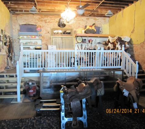 Rustys tack shop - colfax, IA