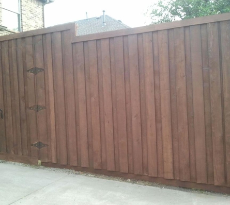 Leal Fencing - Irving, TX
