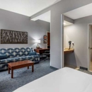Comfort Suites near Birkdale Village- Huntersville - Motels