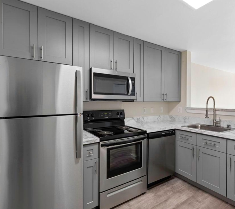 Excalibur Apartment Homes - Bellevue, WA