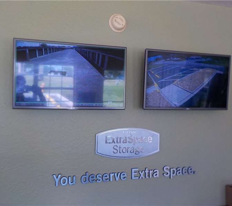 Extra Space Storage - Lakeland, FL