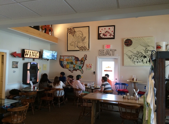 The Everyday Cafe & Pub - Hopkinton, NH