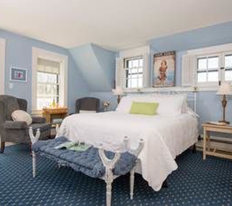 Ashley Manor - Barnstable, MA