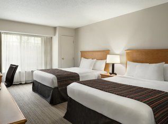 Country Inns & Suites - Columbus, OH