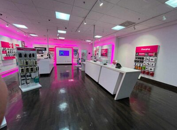 T-Mobile - Aiea, HI