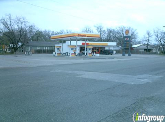 Pit Stop Food Mart - New Braunfels, TX