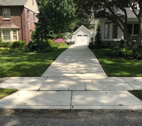 Medusa Concrete And Asphalt - Haddon Township, NJ. Driveway Apron Sidewalk