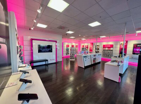 T-Mobile - Oakland, CA