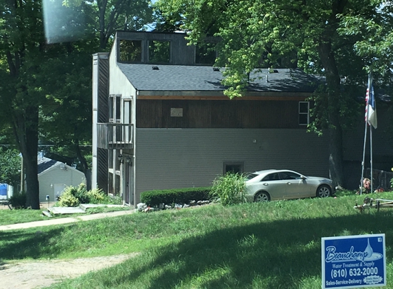 Dennis Francis Roofing - Holly, MI. Just the roof, look at the straight lines! Can't wait to get the siding done next