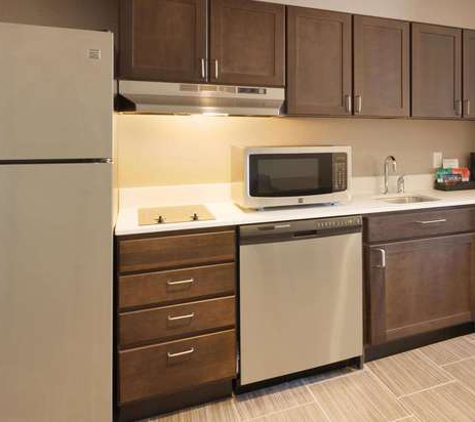 Homewood Suites by Hilton Ankeny - Ankeny, IA