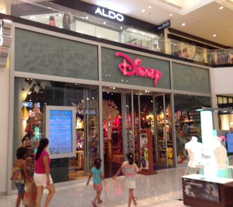 Disney Store - Glendale, CA