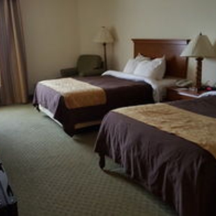 Quality Inn & Suites Near Amish Country - Rushville, IN