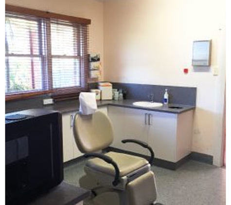 Days Denture Clinic