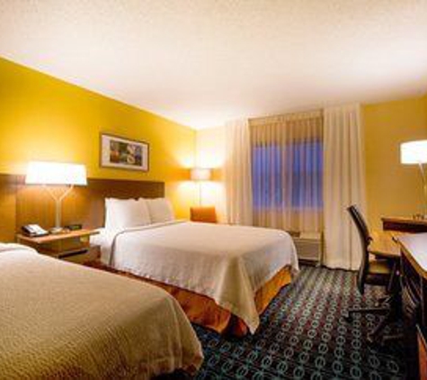 Fairfield Inn & Suites - North Little Rock, AR