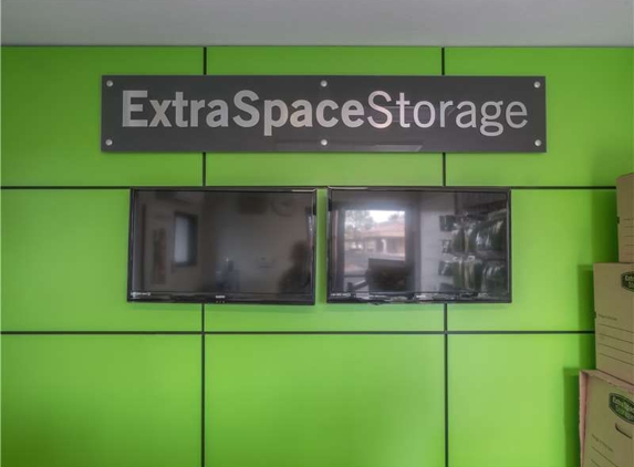 Extra Space Storage - Las Vegas, NV