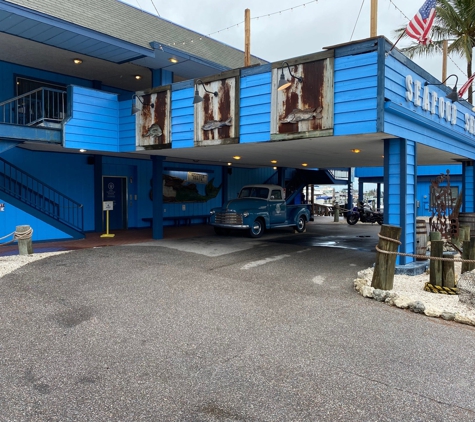 The Seafood Shack Marina, Bar & Grill - Cortez, FL
