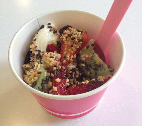 Yuzu Frozen Yogurt & Crepes - Miami, FL